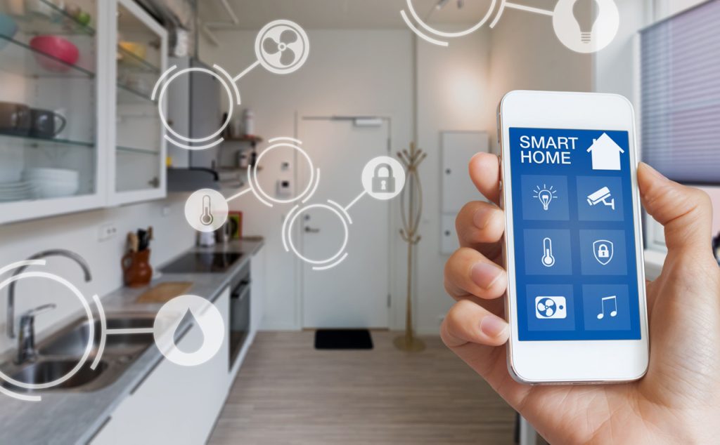 Hệ thống điều khiển và giám sát thiết bị điện từ xa (IoT)